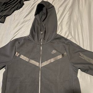 Nike tech fleece jacket & pants
